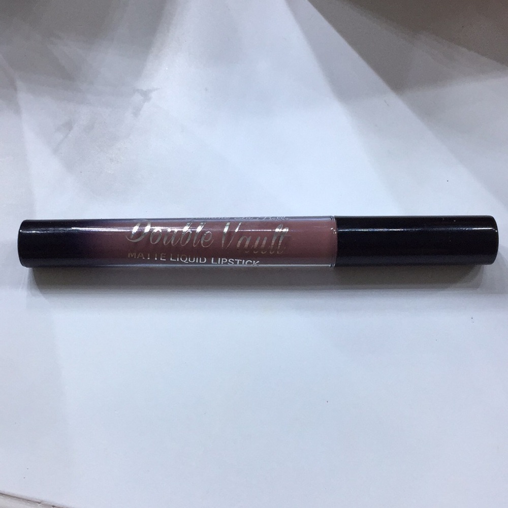 Matte Liquid Lipstick (Terra)